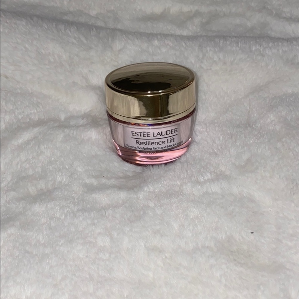 Estée Lauder Resilience Lift